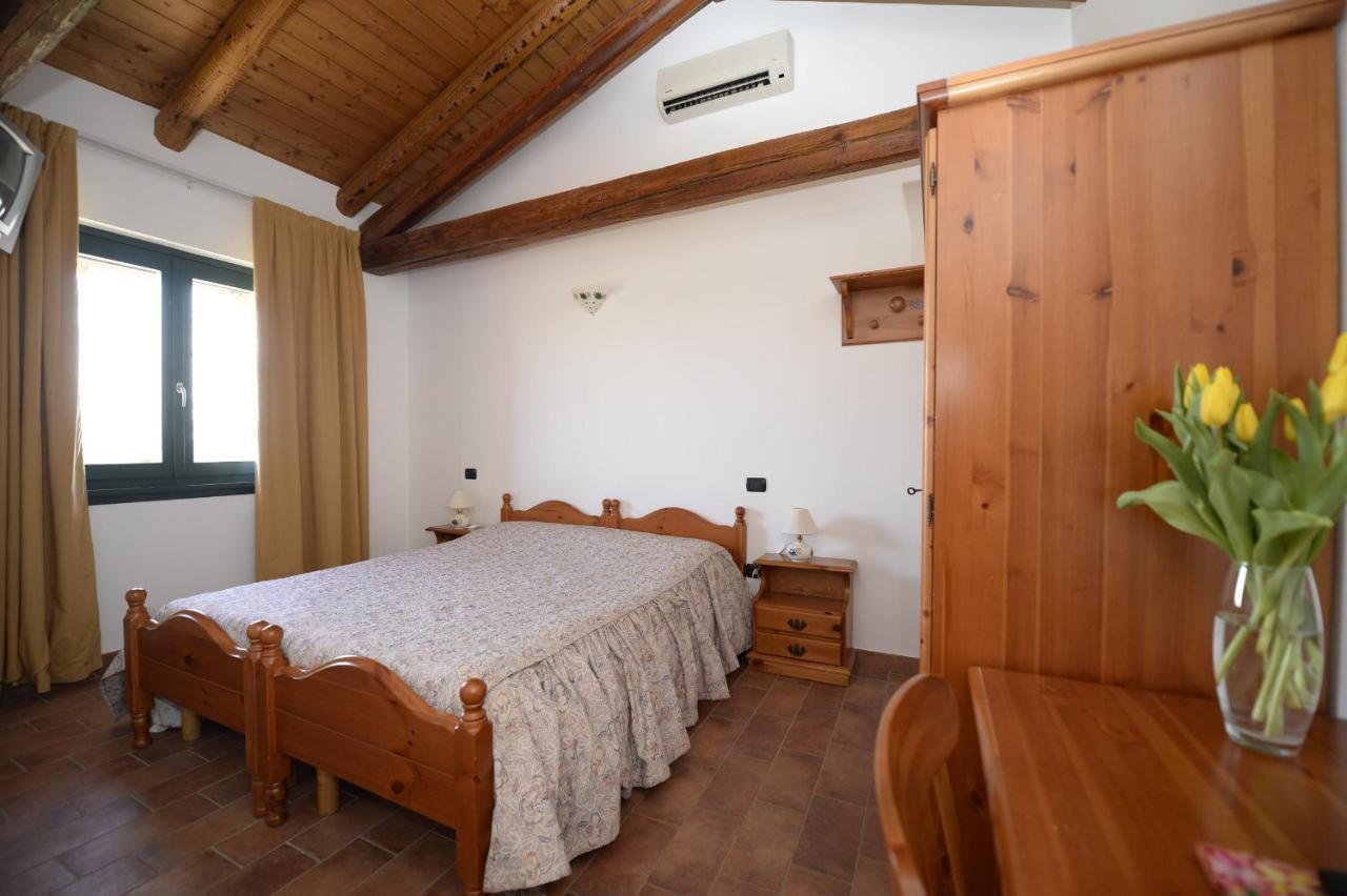 Agriturismo Le Oche Selvatiche Lauzacco エクステリア 写真