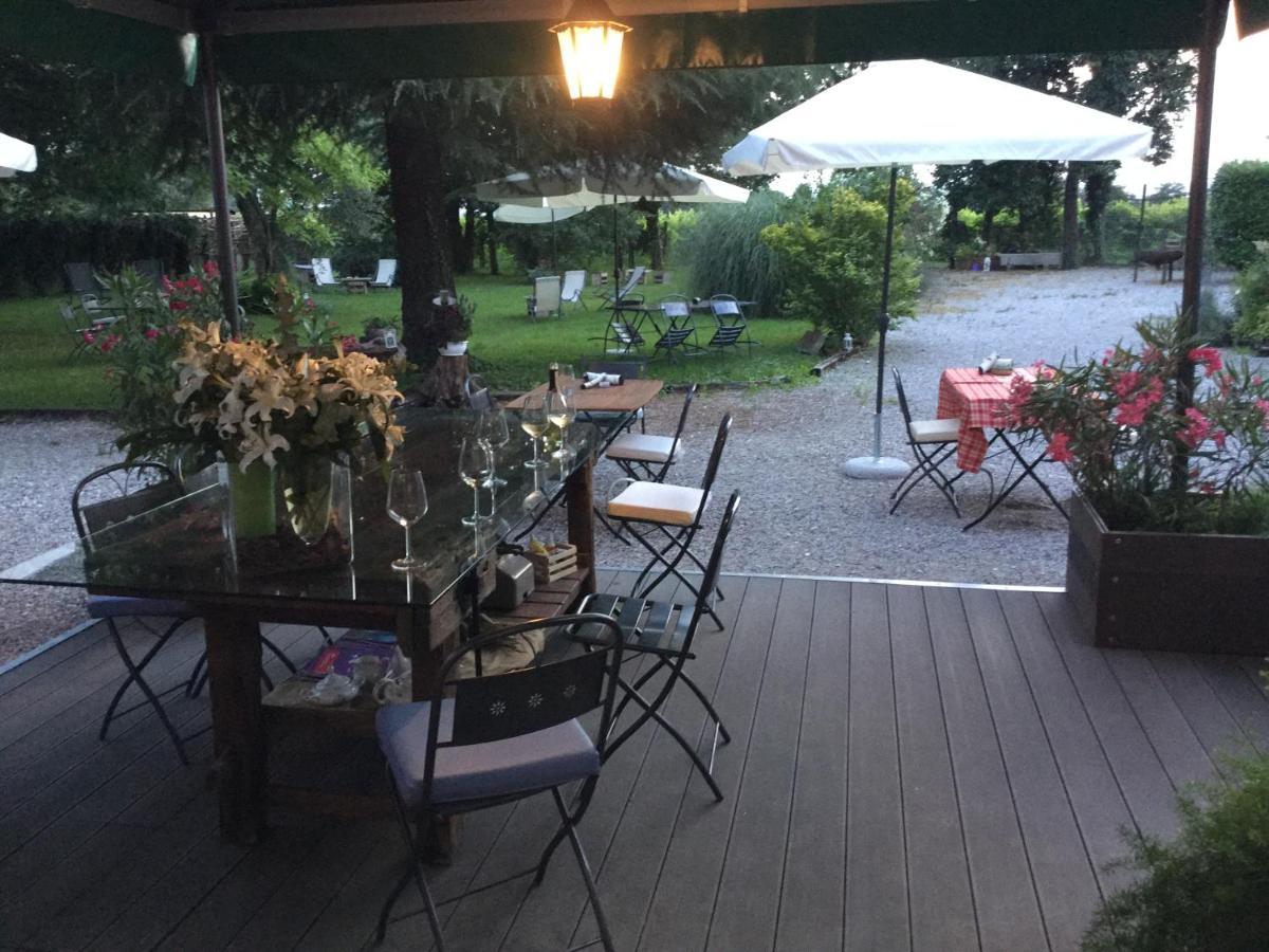 Agriturismo Le Oche Selvatiche Lauzacco エクステリア 写真