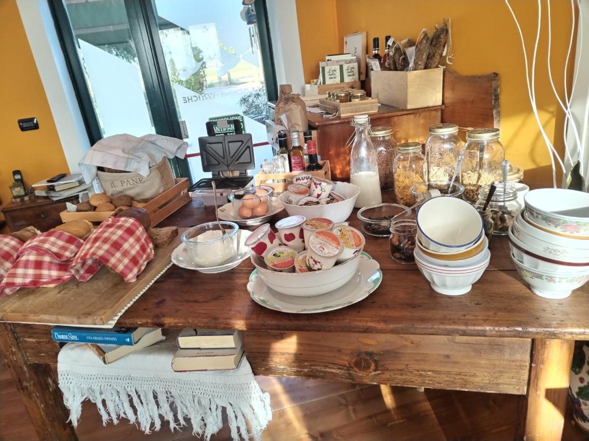 Agriturismo Le Oche Selvatiche Lauzacco エクステリア 写真