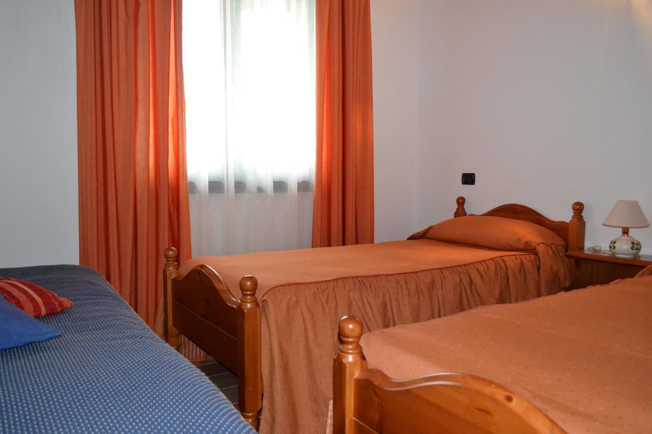 Agriturismo Le Oche Selvatiche Lauzacco エクステリア 写真