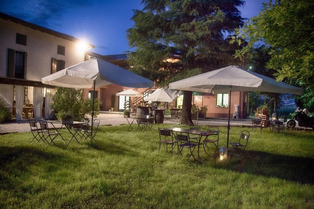 Agriturismo Le Oche Selvatiche Lauzacco エクステリア 写真