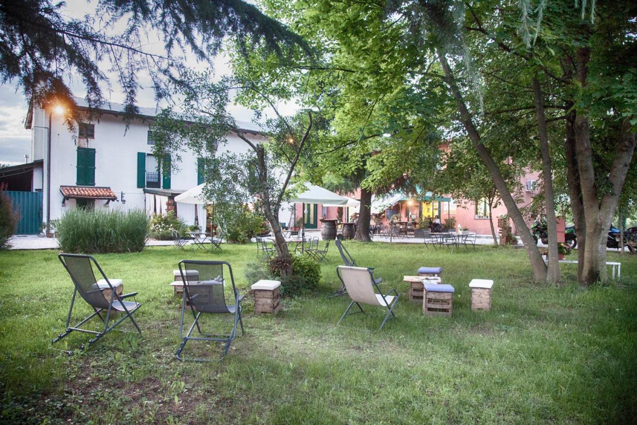 Agriturismo Le Oche Selvatiche Lauzacco エクステリア 写真